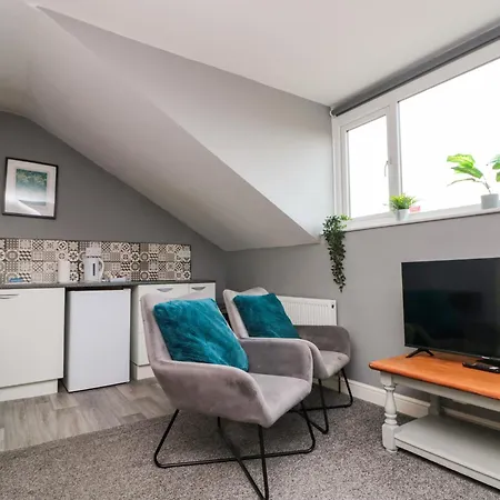 27 Westbourne Grove *