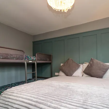 27 Westbourne Grove *
