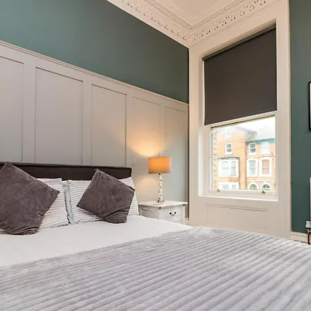 27 Westbourne Grove * Scarborough