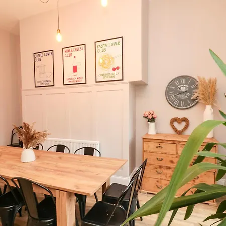 27 Westbourne Grove Scarborough