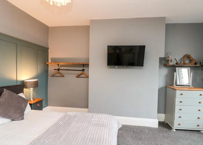 Westbourne * Scarborough